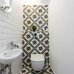 Downtown Modern - 2br Βουκουρέστι