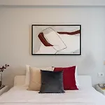 Downtown Modern - 2br Διαμέρισμα *