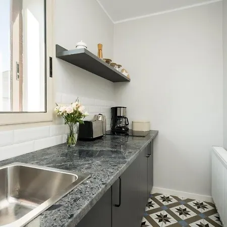 Downtown Modern - 2br Διαμέρισμα *