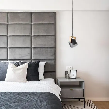 Downtown Modern - 2br Apartamento Bucarest