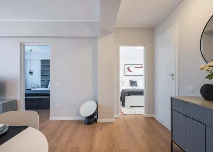 Downtown Modern - 2br Lejlighed