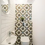 Апартаменты Downtown Modern - 2br *