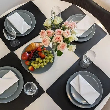 Downtown Modern - 2br Appartamento *