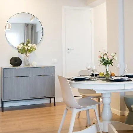 Apartment Downtown Modern - 2br