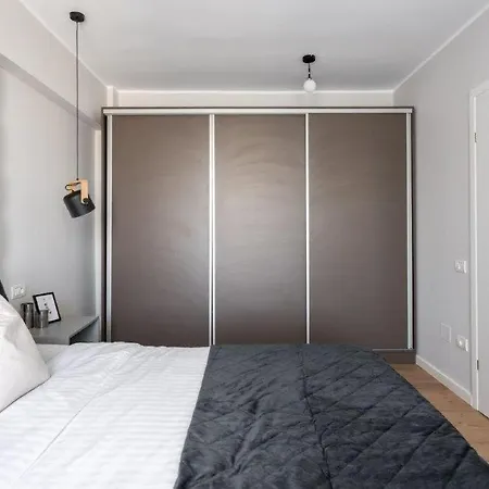 Downtown Modern - 2br Apartamento Bucareste